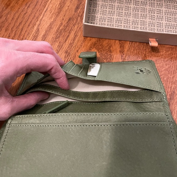 Will Green Leather Wallet—NWT - Picture 4 of 8